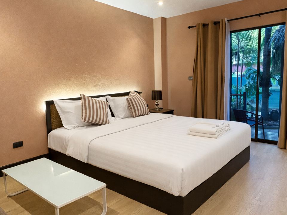 AKIRA Resort Premium Deluxe Queen Bed room